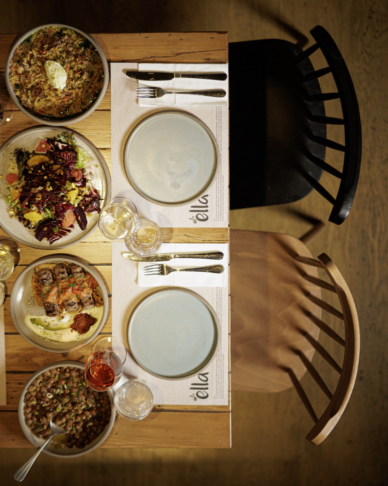 Table Spread